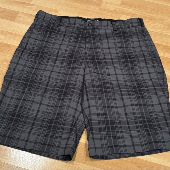 Nike Other - Nike Golf Men's‎ Plaid Black and Gray Shorts